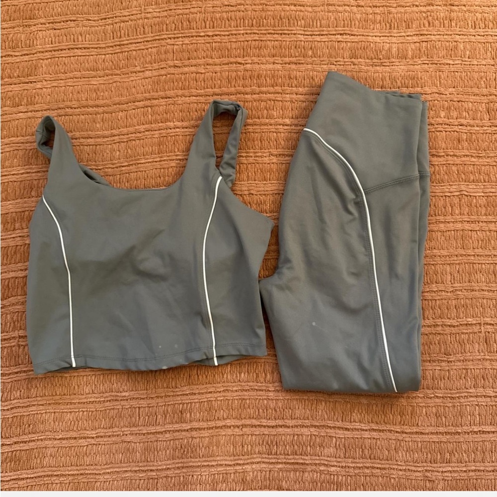 RBX Women's Green Leggings and Top Set